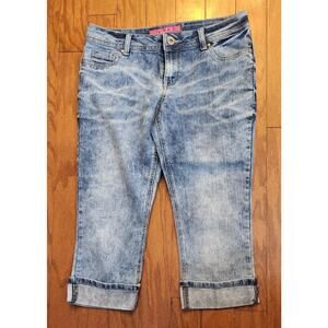 Glo Women Juniors Size 11 Blue Capri Cuffed Light Wash Distressed Stretch Jeans